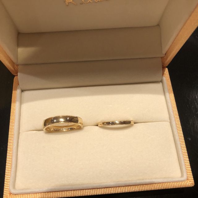 【ケイウノ ブライダル(K.UNO BRIDAL)の口コミ】 ミル打ち＋太め＋ゴールドがほしく、いろんなお店を探しマサが、しっくり…