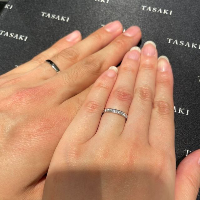 【TASAKI(タサキ)の口コミ】 婚約指輪を一粒ダイヤタイプにしたので、ダイヤありの結婚指輪を希望して…