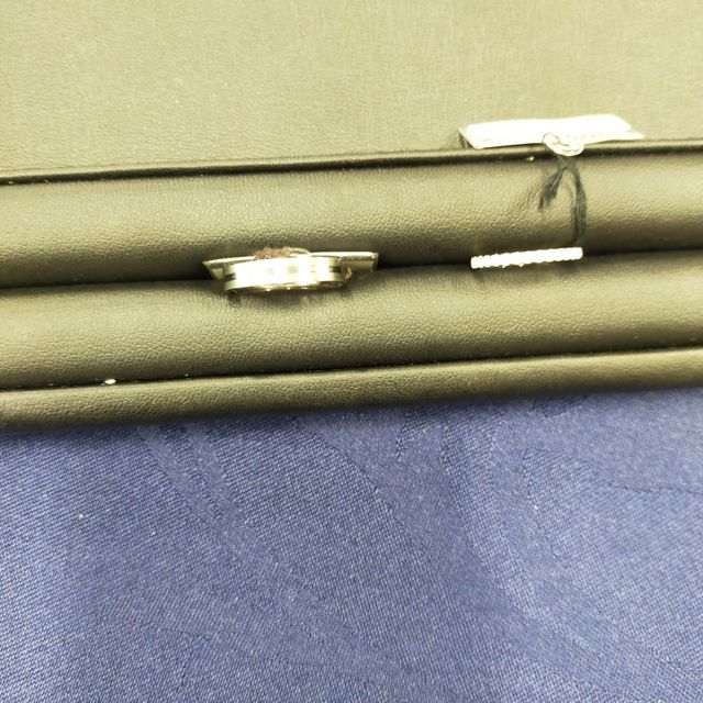 【エクセルコダイヤモンド(EXELCO DIAMOND)の口コミ】 結婚指輪の定番といえばやはりプラチナかなと。最近は金という話も聞くが…