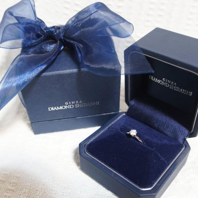 【銀座ダイヤモンドシライシの口コミ】 婚約指輪を彼と一緒に買いに行くことになり、まず1番初めにダイヤモンドシ…
