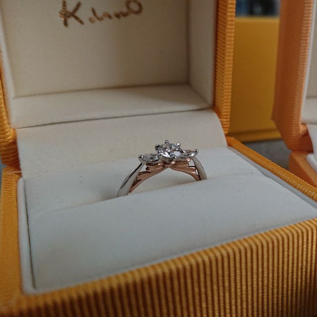 【ケイウノ ブライダル(K.UNO BRIDAL)の口コミ】 母や義母からもらった指輪をリフォームする、という形で婚約指輪を作りた…