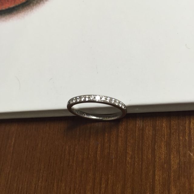 【ギンザタナカブライダル(GINZA TANAKA BRIDAL)の口コミ】 大きいダイヤだと高いし、普段つけるのが怖かったので安いハーフエタニテ…