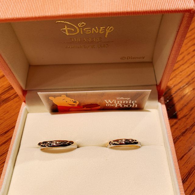 【ケイウノ ブライダル(K.UNO BRIDAL)の口コミ】 プーさんのデザインをインターネットで見つけ、一目惚れしたため、最初か…