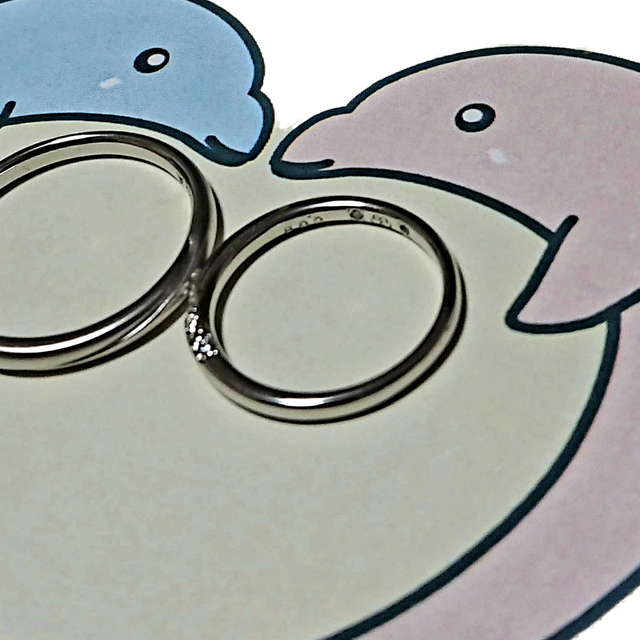 【OCTAVE(オクターヴ)の口コミ】 あまり派手すぎず、綺麗なラインのデザインに一目惚れしました。指輪のデ…