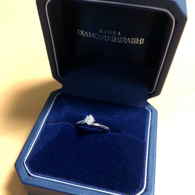 【銀座ダイヤモンドシライシの口コミ】 結婚式場でパンフレットをいただいたことをきっかけに見に行きました。パ…