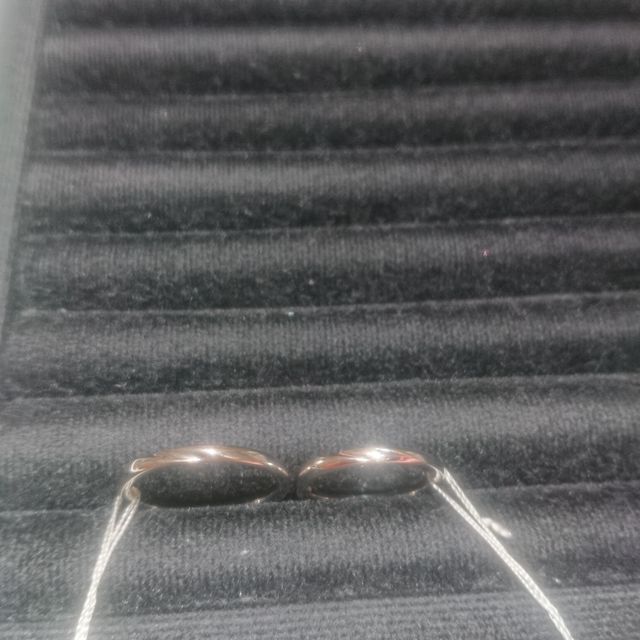 【TRECENTI(トレセンテ)の口コミ】 デザインが好みで丸みがかっているのがすごくかわいいです。普段つけてい…