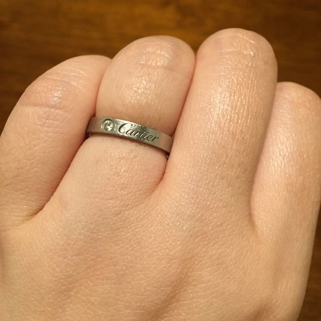 【カルティエ(Cartier)の口コミ】 ・シンプルで飽きのこないデザイン
・ダイヤモンド
・プラチナ or イエロ…