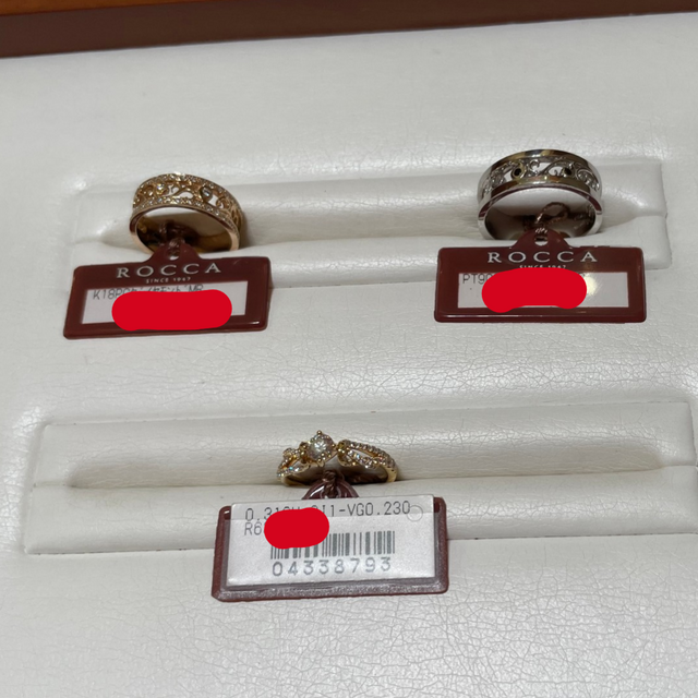 【ROCCA(ロッカ)の口コミ】 ハワイアン彫りが施されており、ダイヤも埋め込まれている結婚指輪です。…