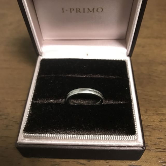 【アイプリモ(I-PRIMO)の口コミ】 指輪のデザインは、基本的にはシンプルなものが良いと思っていました。た…