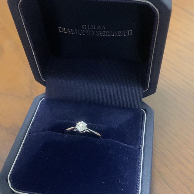 【銀座ダイヤモンドシライシの口コミ】 ・ダイヤの質が良い。
・リングの付け心地が良く、フィットする。
・指に…