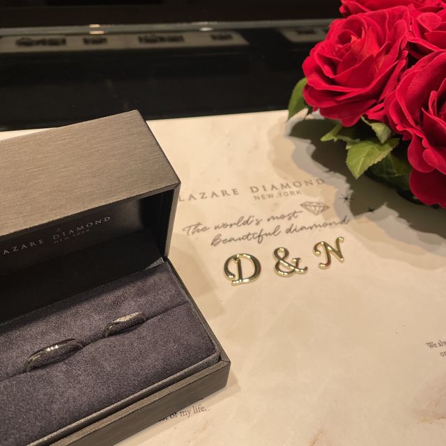 【ラザール ダイヤモンド(LAZARE DIAMOND)の口コミ】 1番の決め手になったのは、ダイヤモンドの輝きがとにかく綺麗でした。
他…