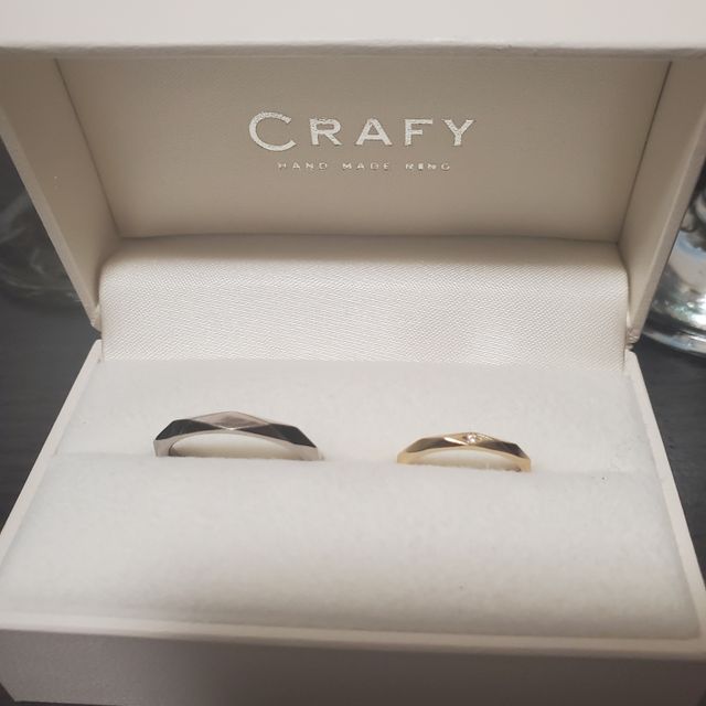 【CRAFY(クラフィ)の口コミ】 多面体デザインはあまり着けている方を見ないので決めていました。素材も…