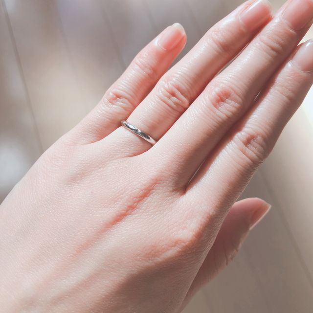 【AFFLUX(アフラックス)の口コミ】 価格は安めに抑えたかったのでこちらで指定した価格帯で選びました
デザイ…