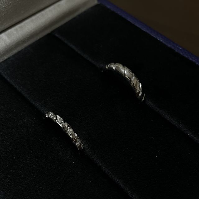 【ショーメ(CHAUMET)の口コミ】 指輪単体の写真を見ていて、ゴツゴツしてそうなイメージがありましたが、…