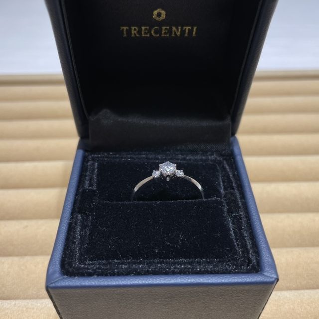 【TRECENTI(トレセンテ)の口コミ】 婚約指輪でしたので、相手に合わせて華やかすぎず地味すぎず相手の魅力を…