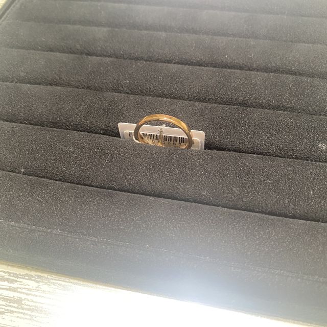 【TRECENTI(トレセンテ)の口コミ】 シンプルでいつでもいつまでもつけられるので良さそうだと思いました。色…