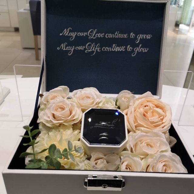 【4℃ BRIDAL(ヨンドシーブライダル)の口コミ】 こんなデザインを探しているとお伝えしたら、思い描いていた通りのデザイ…