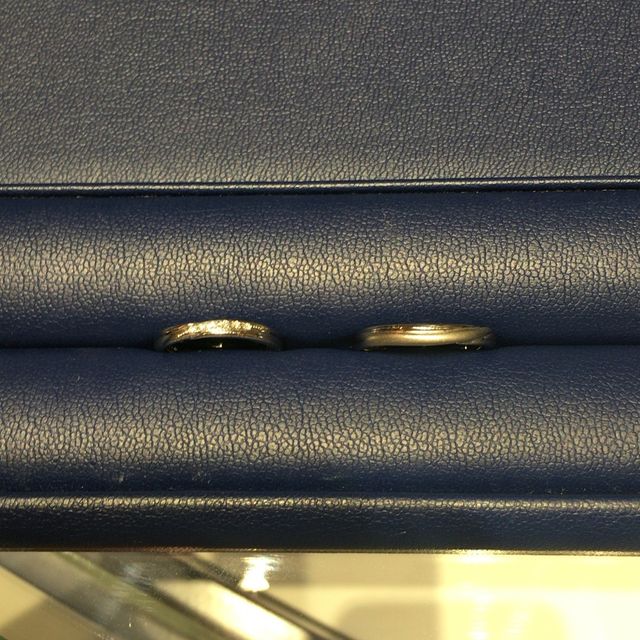 【銀座ダイヤモンドシライシの口コミ】 はめた時のフィット感とインスピレーションでデザインは決めました。
今の…