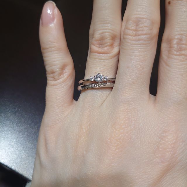 【TRECENTI(トレセンテ)の口コミ】 指輪のデザインはシンプルなものが多めで、日常使いができるものを探して…
