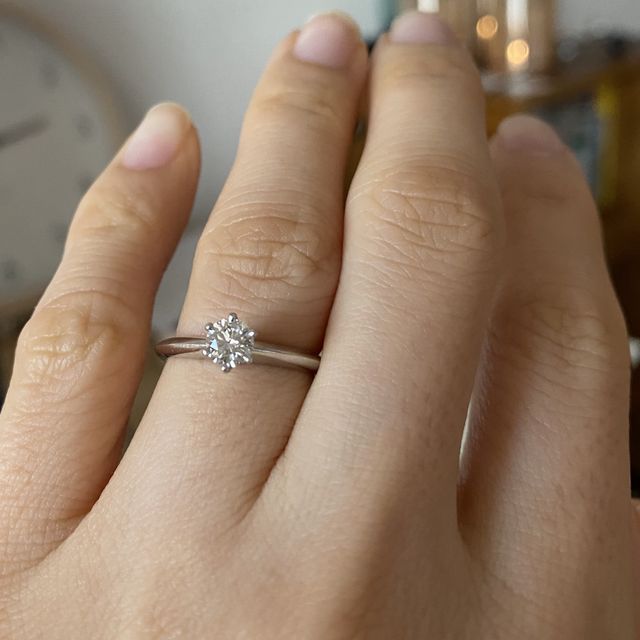 【ティファニー(Tiffany & Co.)の口コミ】 夫（当時彼氏）がサプライズで選んでくれました。有名ブランドであるTiffa…