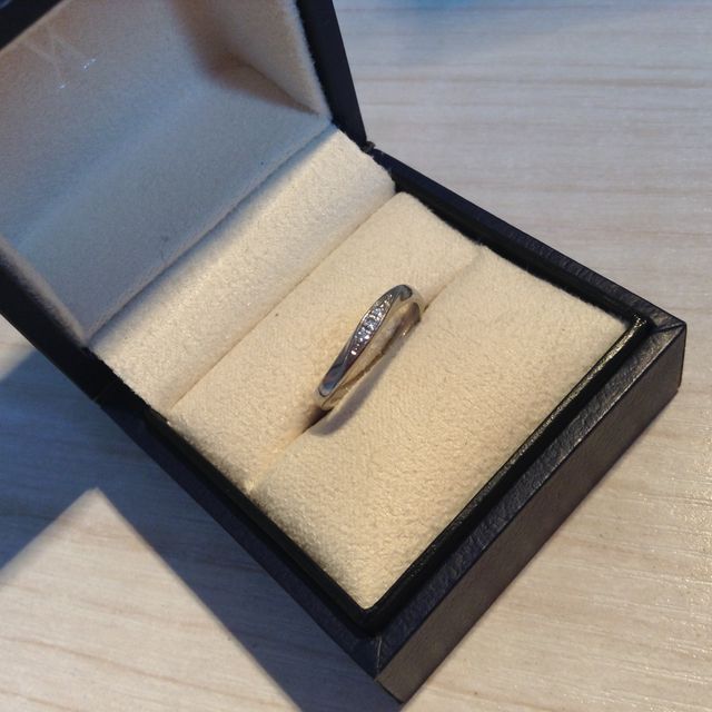 【ヴァンドーム青山(VENDOME AOYAMA)の口コミ】 私は、人目を引くようなおおげさなリングが好きではないので、シンプルか…