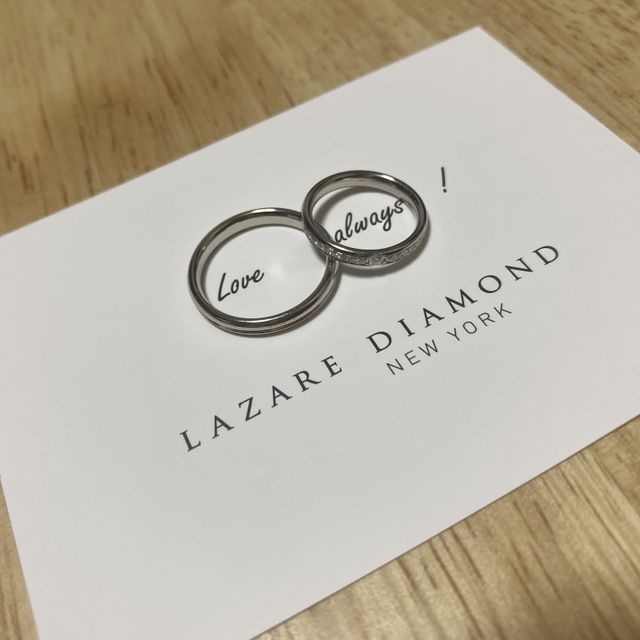 【ラザール ダイヤモンド(LAZARE DIAMOND)の口コミ】 彼の仕事が手を使う力仕事のため強度のある指輪を求めていたのですが、鍛…