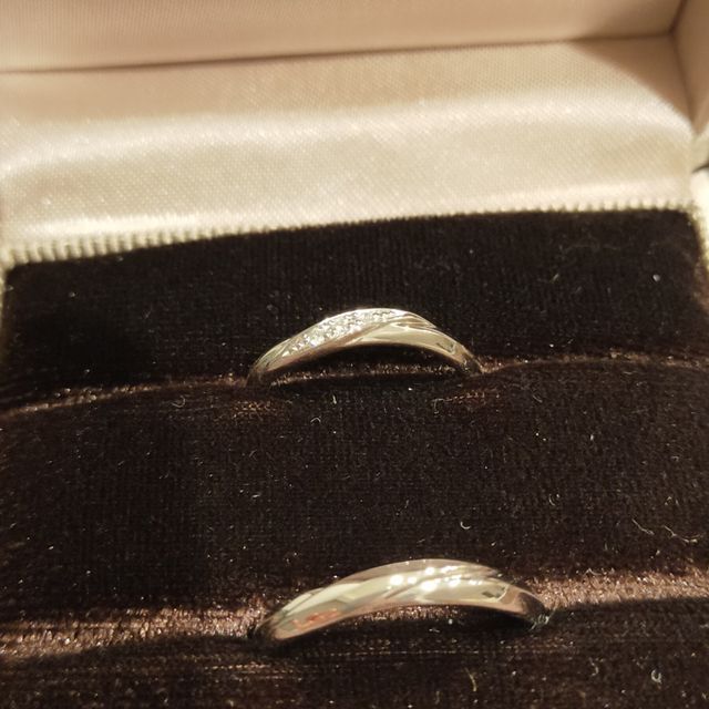 【アイプリモ(I-PRIMO)の口コミ】 たくさん種類がある中で、ウェーブラインに絞って探しました。
数点試着を…