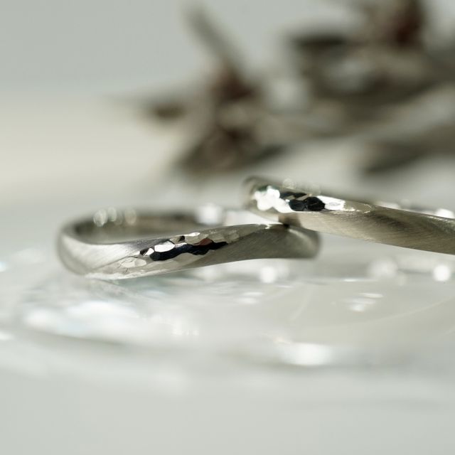 【renri(レンリ)の口コミ】 2人で作れて、デザインも素材もたくさんの中から選べるので、自分たち好み…