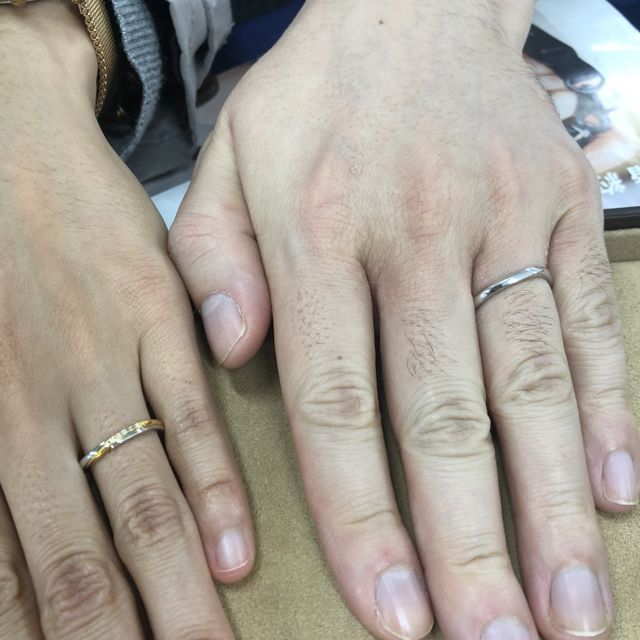 【銀座ダイヤモンドシライシの口コミ】 プラチナとゴールドミックスが可愛いデザインです。
ピンクゴールドに変更…