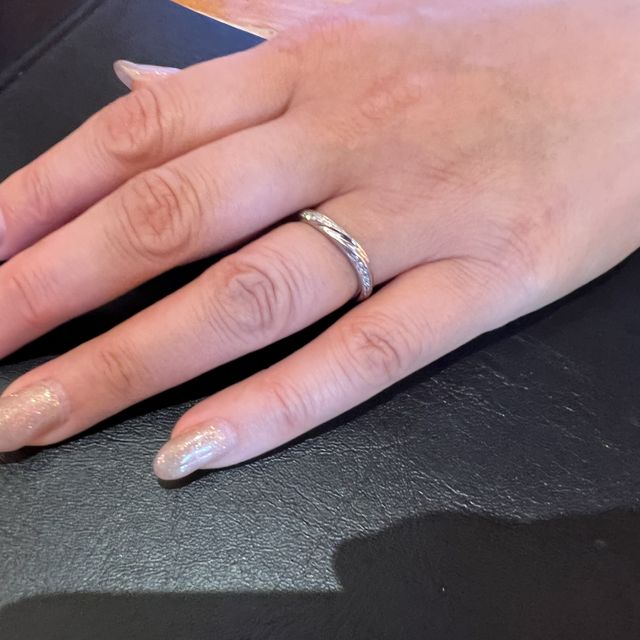 【銀座ダイヤモンドシライシの口コミ】 指輪のデザインは事前に銀座ダイヤモンドシライシのHPで確認して、気に入…