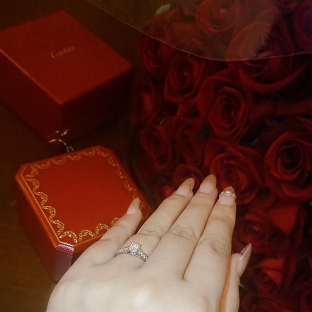 【カルティエ(Cartier)の口コミ】 王道の立て爪ダイヤ、色んなお店にあったのですが、こちらの1895ソリテー…