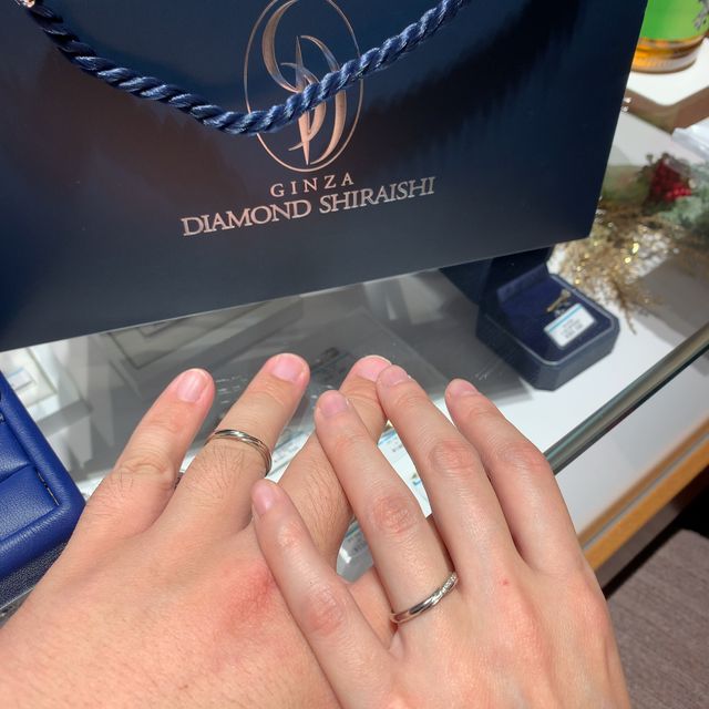 【銀座ダイヤモンドシライシの口コミ】 初めにダイヤモンドから選びましたが、今まで見たダイヤモンドとは比べも…