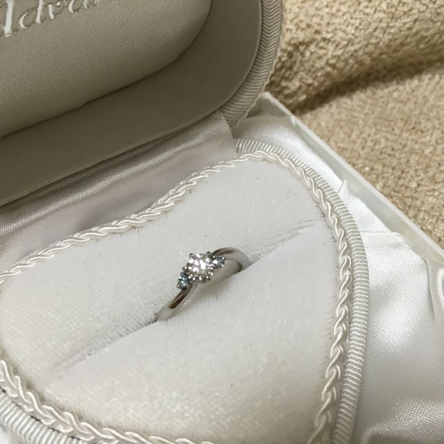 【JEWELRY STUDIO Advance(ジュエリースタジオアドバンス)の口コミ】 あまり自分の手が好きではなく、指輪にも興味がなかったのですが、この指…