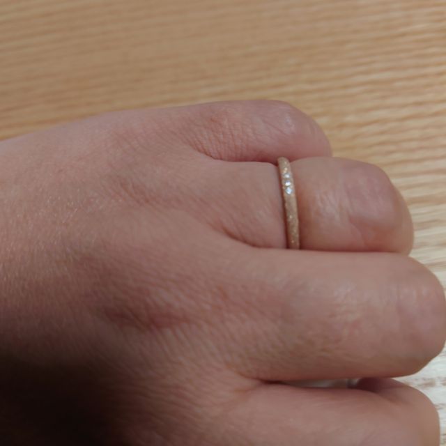 【アイプリモ(I-PRIMO)の口コミ】 ウェブサイトで見て一目惚れでした❢　
他の一般的な結婚指輪じゃ飽きてし…