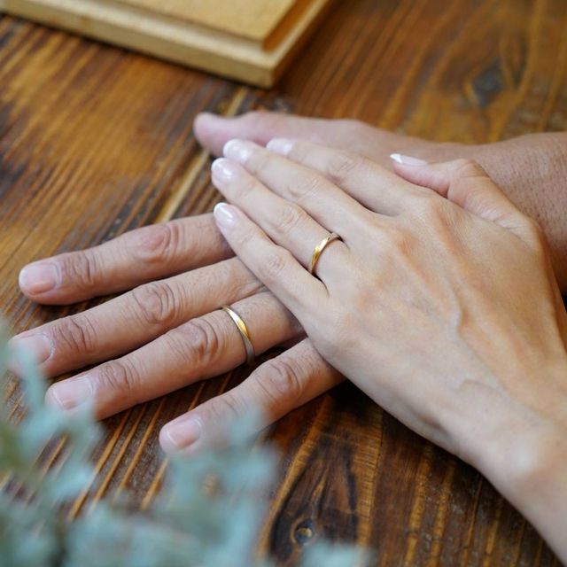 【THREE TREES(スリーツリーズ)の口コミ】 結婚指輪を考え始めた頃、雑誌などで見てもあまり自分たちのイメージにぴ…