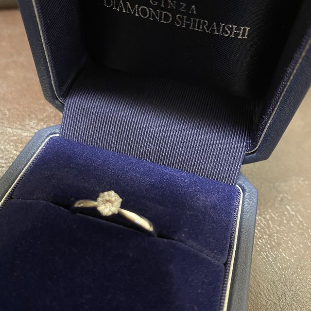 【銀座ダイヤモンドシライシの口コミ】 ダイヤモンドの質のよさや、カットのこだわりを聞いてとてもきれいだと感…