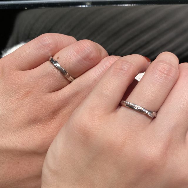 【エクセルコダイヤモンド(EXELCO DIAMOND)の口コミ】 かなり色んな種類を試着した中で、とにかくデザインが気に入りました。ダ…