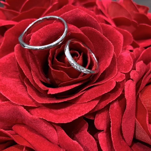 【ラザール ダイヤモンド(LAZARE DIAMOND)の口コミ】 私の指がAラインの指らしく、その指を活かし、綺麗に見える指輪を紹介いた…