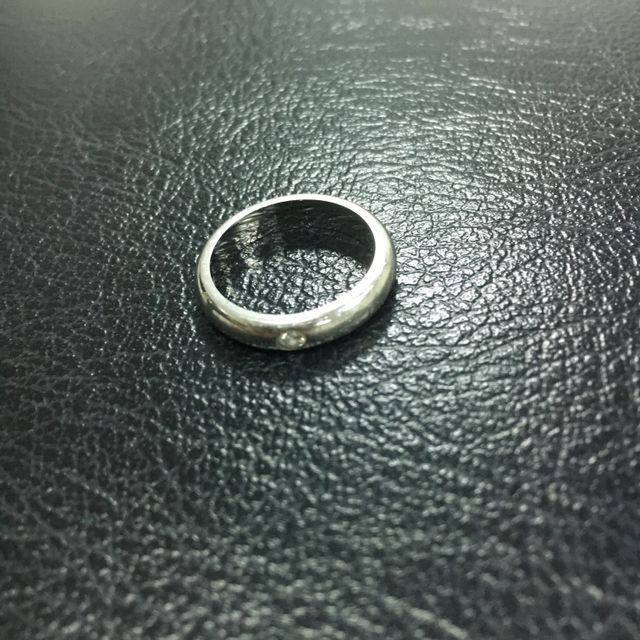 【カルティエ(Cartier)の口コミ】 日常的に付けていても違和感のないシンプルなデザインかつダイヤの存在感…