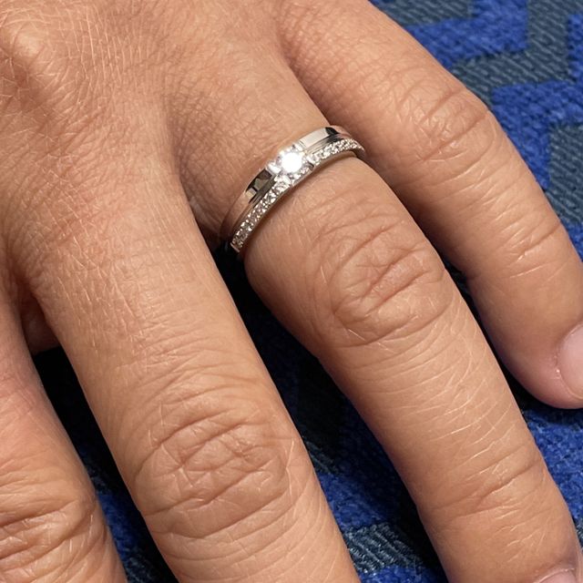 【宝寿堂(ほうじゅどう)の口コミ】 いくつかのブランドの指輪を、さがしましたが、しっくりくる指輪がみつか…