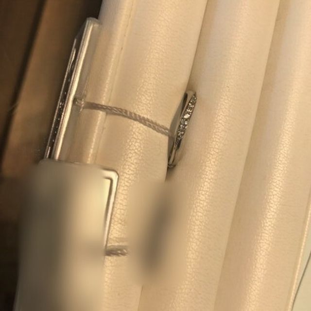 【I's stone(アイズストーン)の口コミ】 シンプルで長く着けられるリングを探していました。シンプルである理由は…