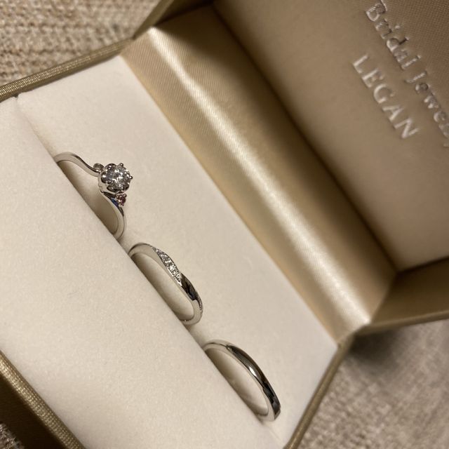 【LEGAN(レガン)の口コミ】 好きなデザインを決めれるところ、
ダイヤの詳しい値段や、色等を決めれる…