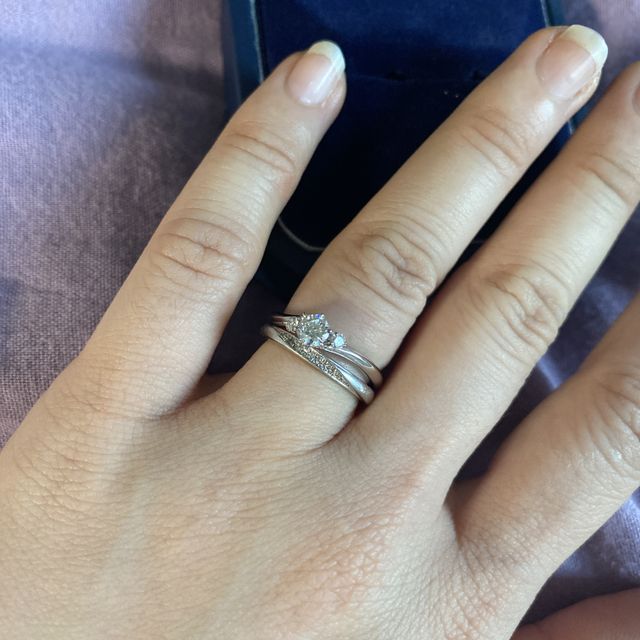 【銀座ダイヤモンドシライシの口コミ】 指輪のデザインとダイヤモンドのクオリティです。初めてダイヤモンドの指…