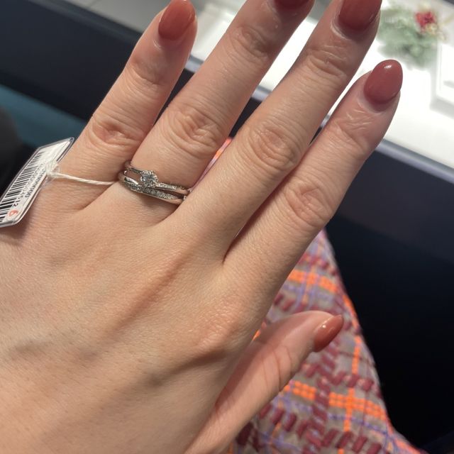 【銀座ダイヤモンドシライシの口コミ】 担当者さんの対応が本当にすばらしかったです。
色々な店舗を回りましたが…