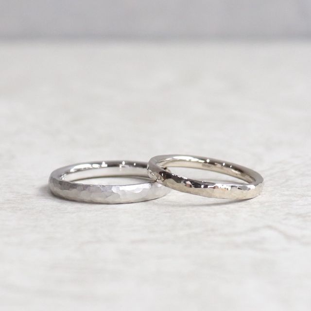 【鶴(mikoto)の口コミ】 シンプルなシルバーリングですが槌目のデザインであること、私の指輪には…