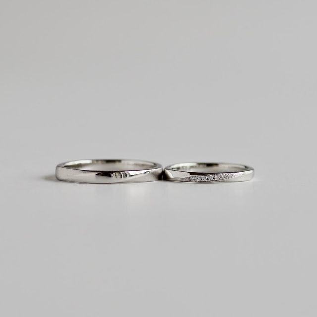 【hitotsuchi(ヒトツチ)の口コミ】 シンプルかつ華やかさも備えたデザインで、一目惚れでした。セミオーダー…