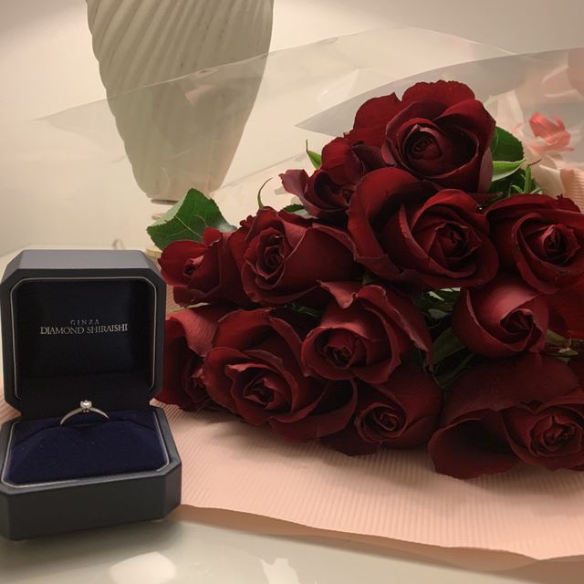 【銀座ダイヤモンドシライシの口コミ】 プラチナ95パーセント、ダイヤモンドの4Cがいいこと、デザインが好みであ…