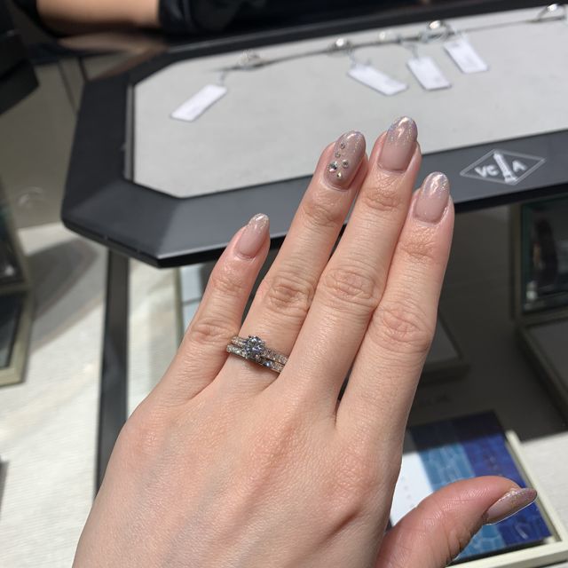 【ヴァン クリーフ＆アーペル(Van Cleef & Arpels)の口コミ】 結婚指輪のエステルはヴァンクリーフにしか無いデザインで、ファッション…