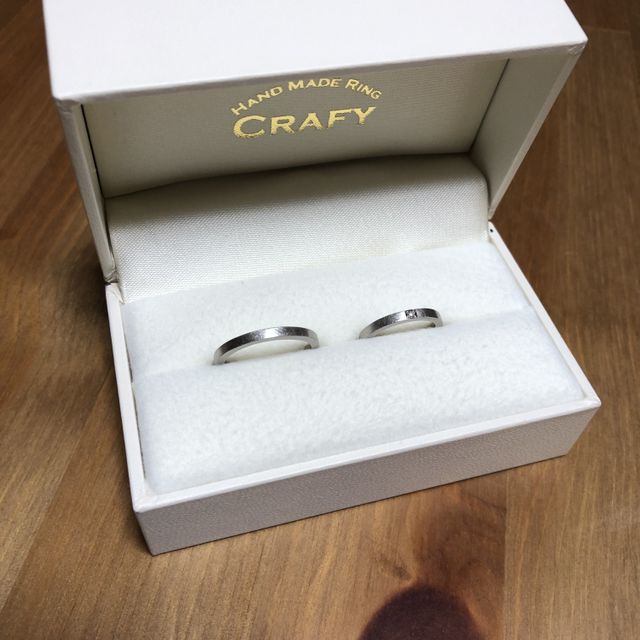 【CRAFY(クラフィ)の口コミ】 たくさんの種類の中から、自分たちのイメージにあったものを一緒に店員さ…