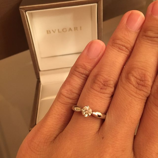 【ブルガリ(BVLGARI)の口コミ】 ホームページで見たブルガリのデザイン性のある他の指輪が気になり店頭へ…